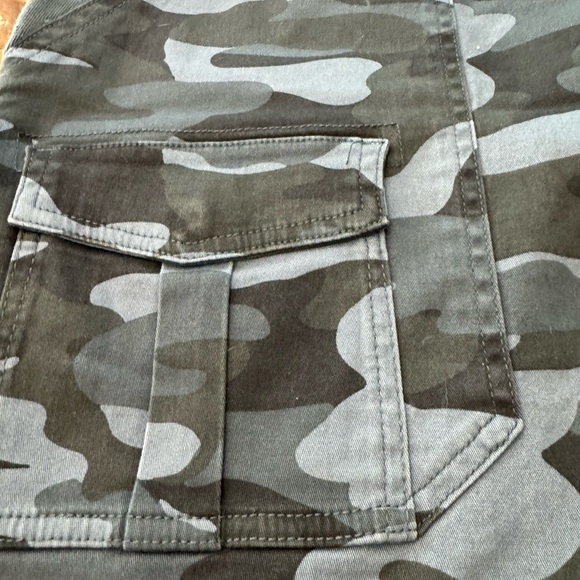 NWT Democracy cargo skirt Ab-Solution. Mold & hold. Size 18 blues - Picture 7 of 12